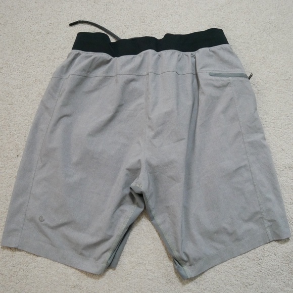 Lululemon T.H.E short with Nulux liner Medium - Picture 7 of 7